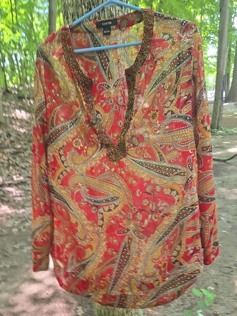 Kaktus Vibrant ⁰Red Paisley V-Neck Embellished Blouse Shear SzL